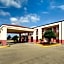 Econo Lodge Inn & Suites Forest
