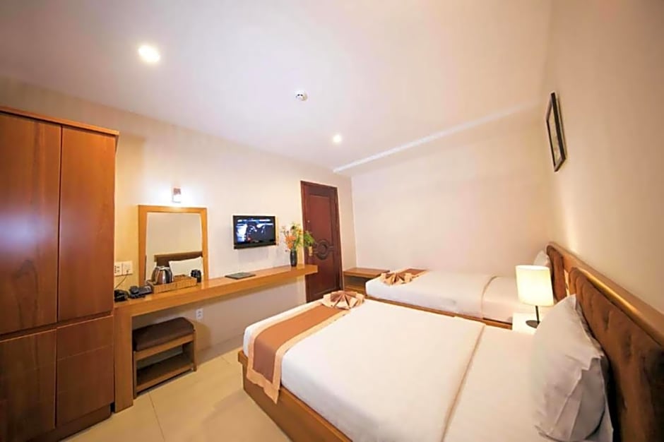 Valentine Luxury hotel - 31 Bui Vien Street