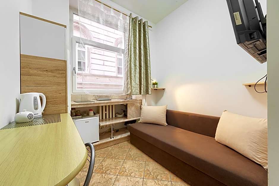hostelswidnicka24
