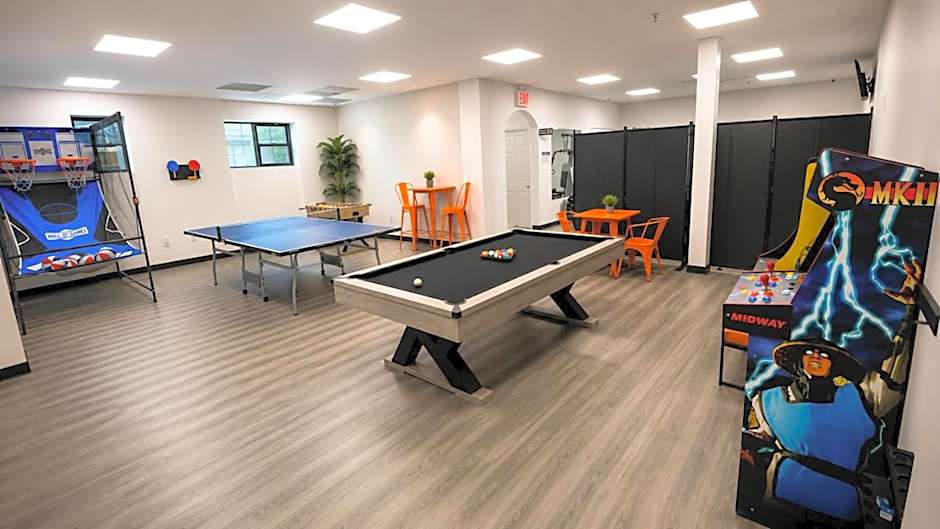 Bay Ridge ApartHotel
