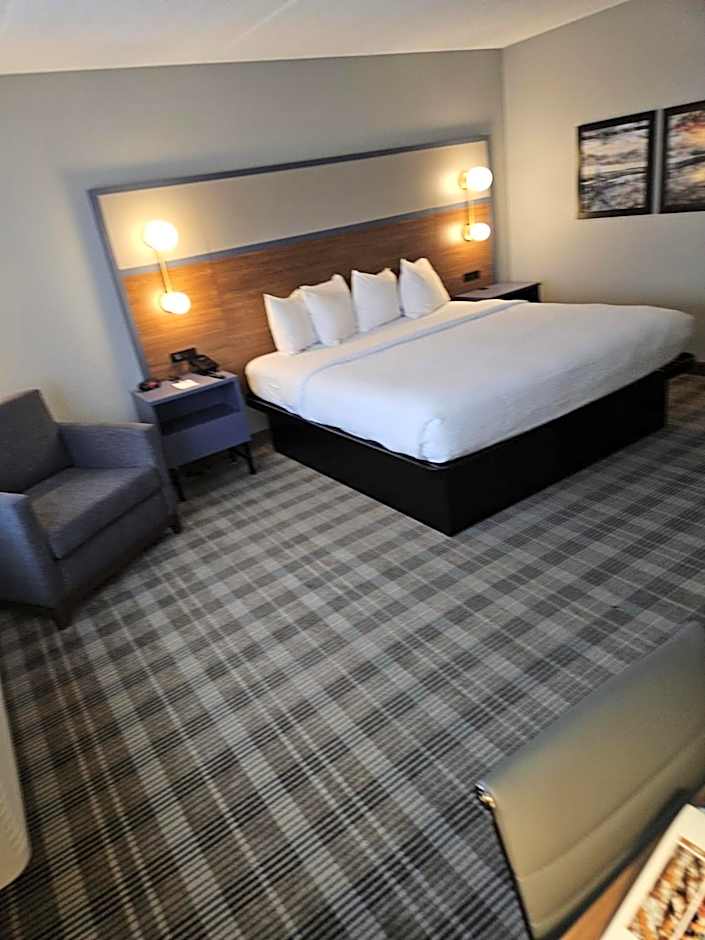 AmericInn by Wyndham Mounds View Minneapolis