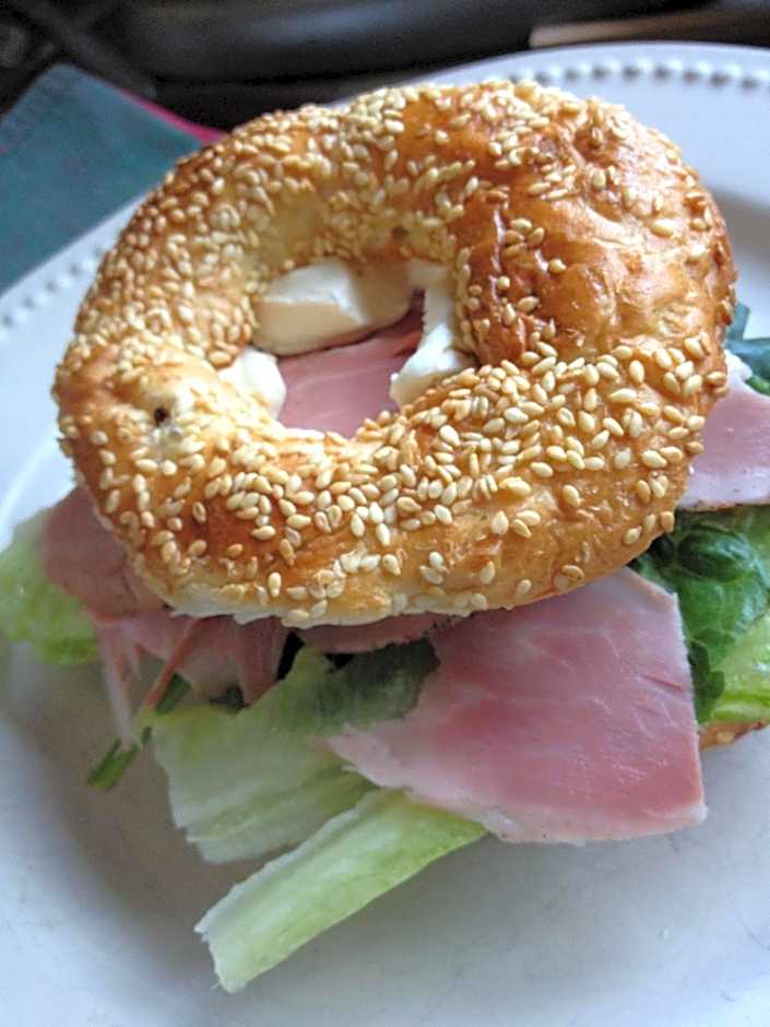 Repos & Manna Downtown Montréal