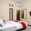 RedDoorz At Villa Akbar 3