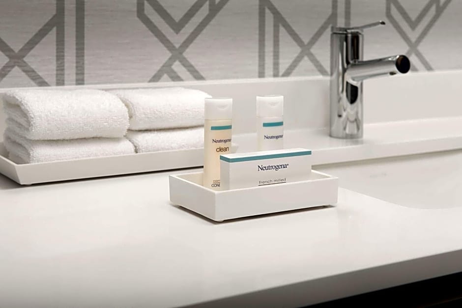 Home2 Suites By Hilton Denver Northfield