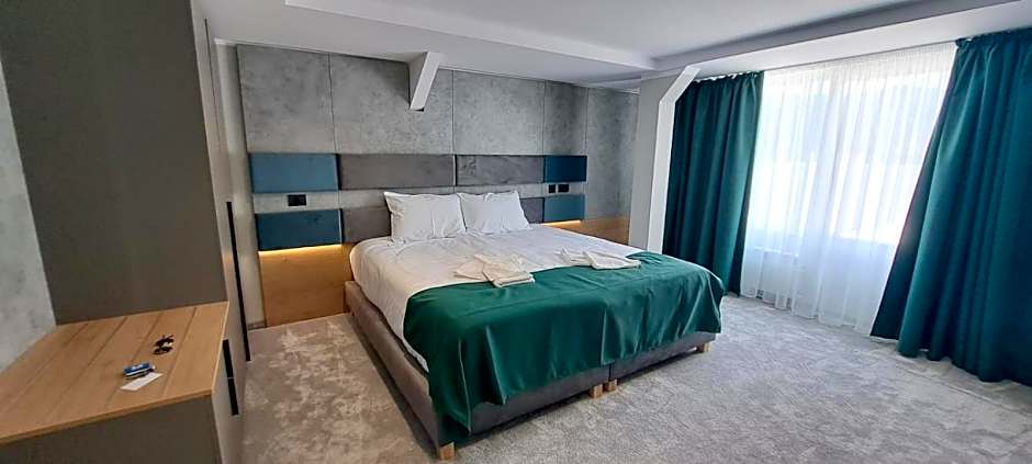 Hotel Plutitor Lebăda