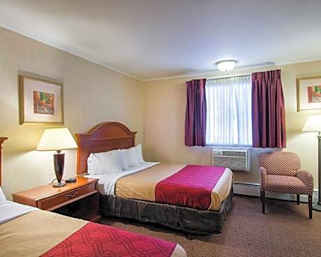 Double with 2 Double Beds - Non-Smoking