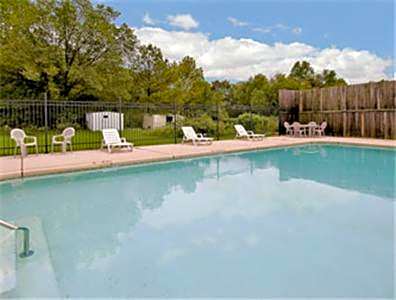 Days Inn by Wyndham Alma