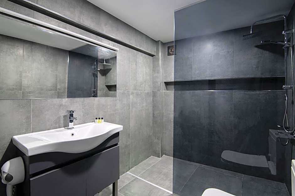 Via Ã‡iragan Hotel – Istanbul, FL