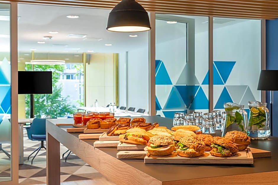 Holiday Inn Express Amsterdam - North Riverside By IHG