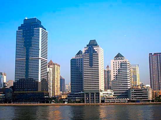 Yilong Hotel