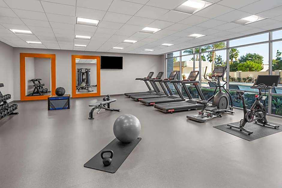 Homewood Suites by Hilton Anaheim Resort
