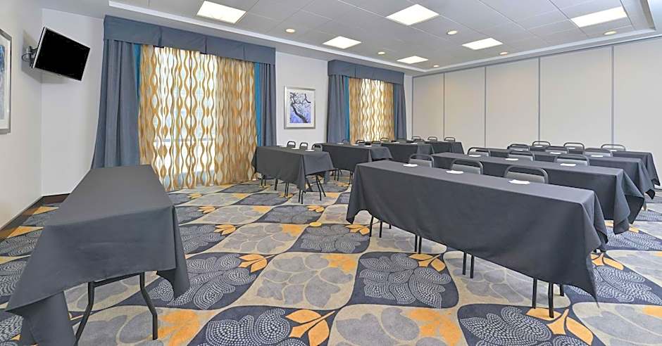 Hampton Inn By Hilton & Suites Des Moines Downtown