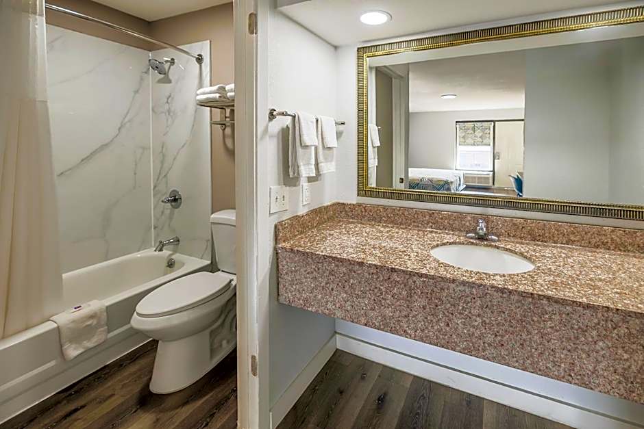 Motel 6 Greenwood, MS