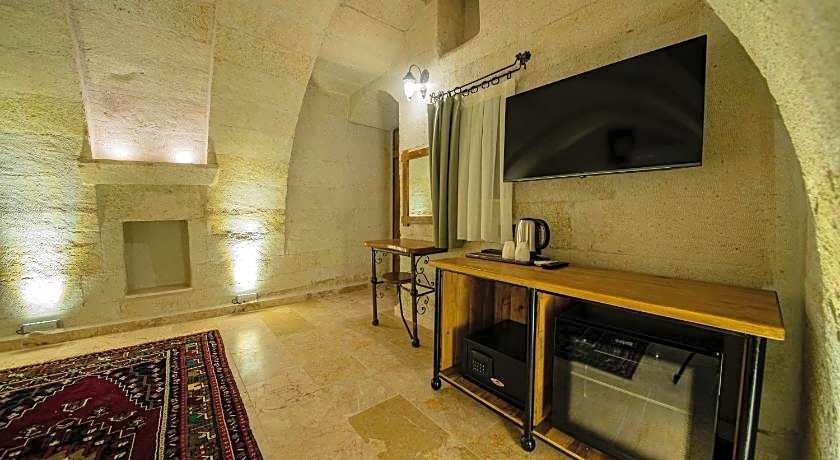 Ares Cave Suites