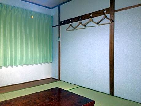 Japanese-Style Room