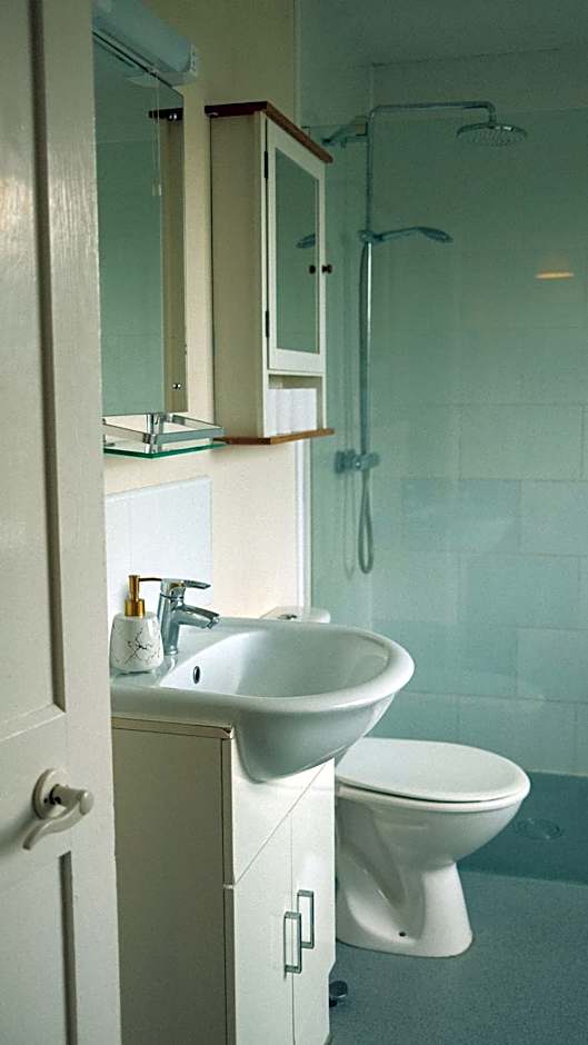 Spacious home in Bath, nature and city!