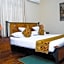Coconut Grove Regency Hotel