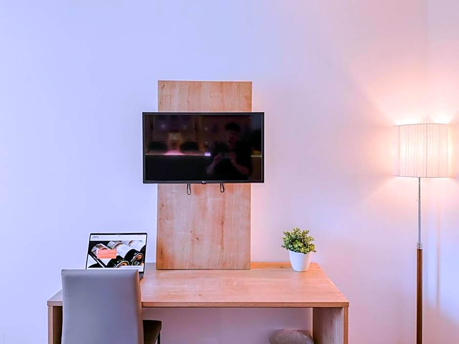 Hotel Sachsengang - free parking, near U1 & U2