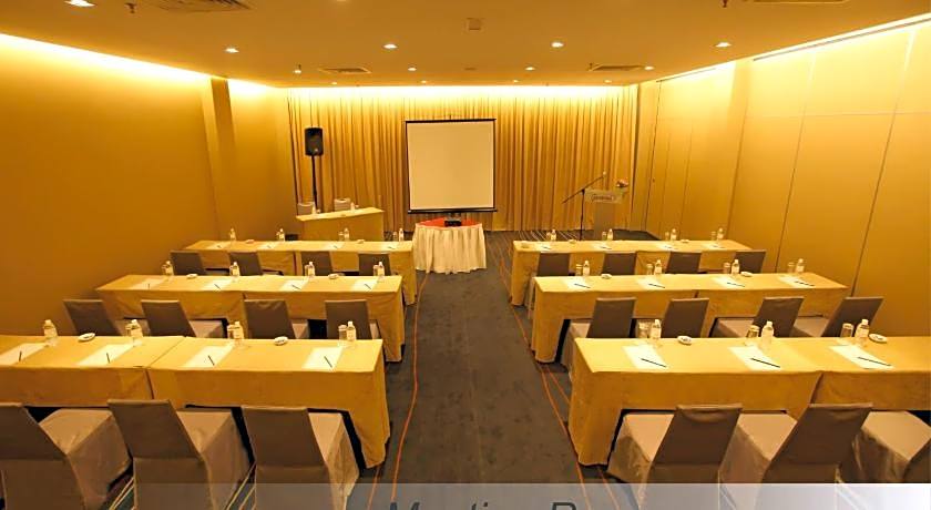 Casuarina@Meru Hotel