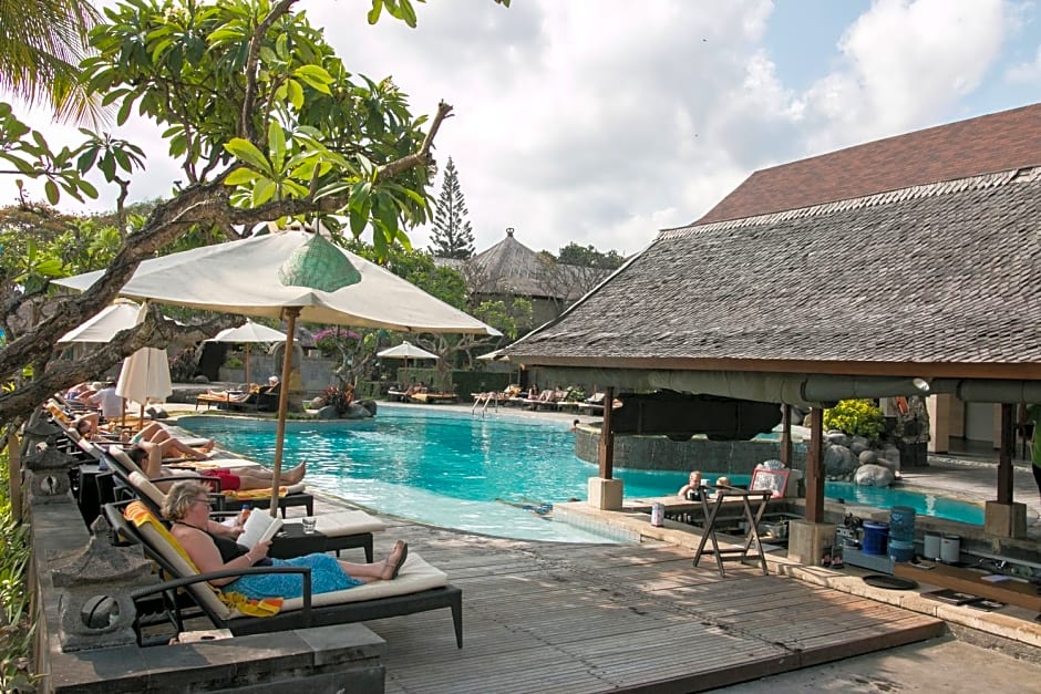 Grand Balisani Suites Hotel