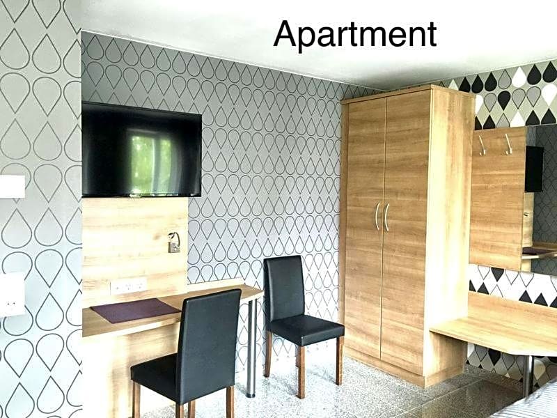 Hotel Mythos "Apartments"