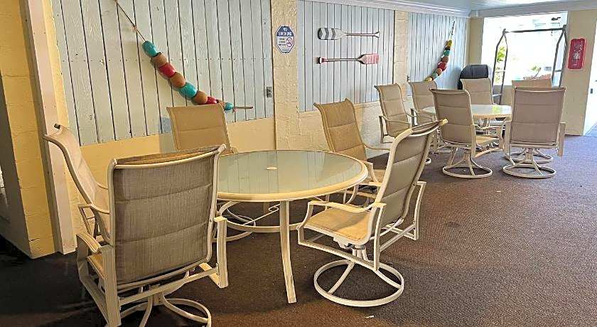 Georgianne Inn & Suites