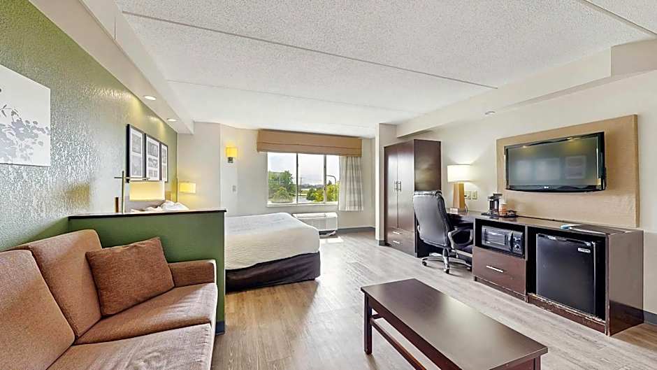 Sleep Inn & Suites Buffalo Airport