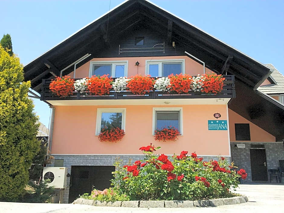 Rooms & Apartments Jana