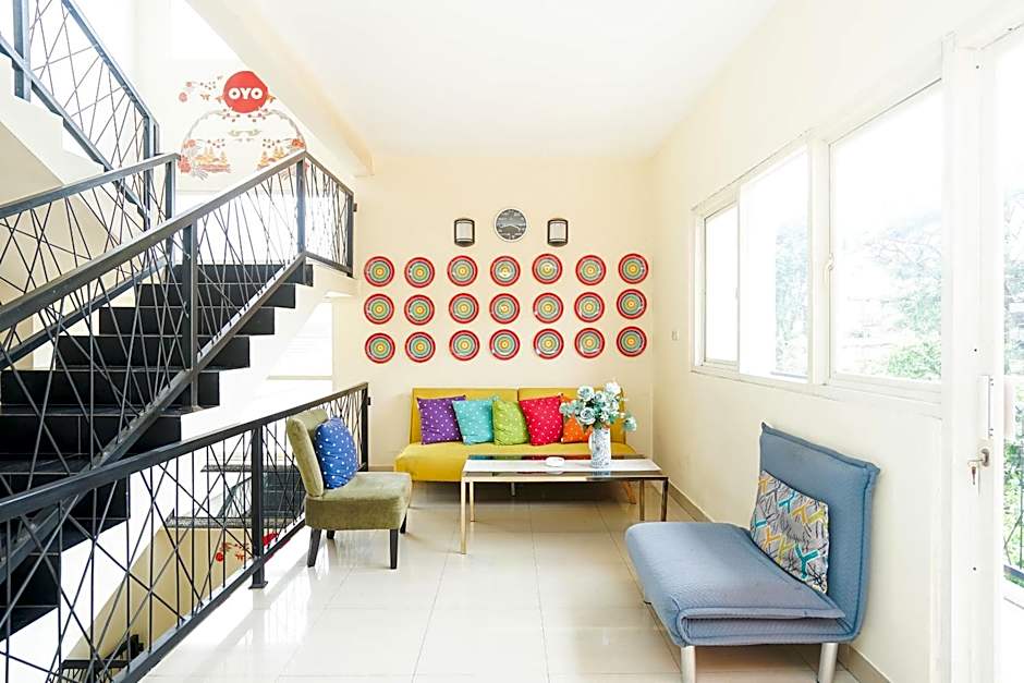 Pratisarawirya Guesthouse by ecommerceloka