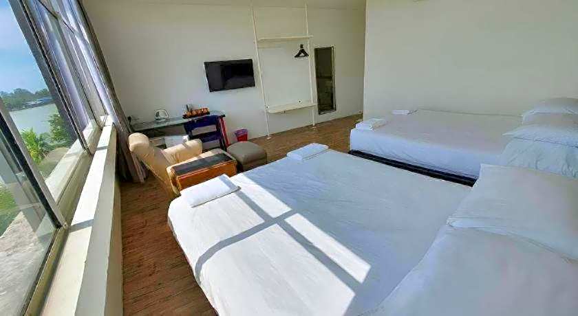 Riverine Garden Hotel