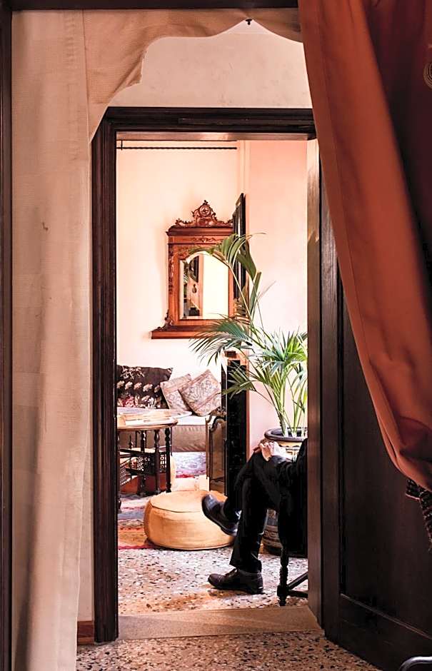Novecento Boutique Hotel