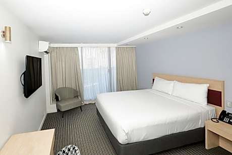 Superior King Room with Balcony