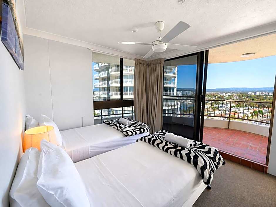 Broadwater Shores Waterfront Apartments