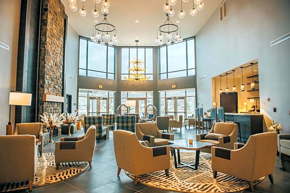 voco Saranac Lake NY - Waterfront By IHG