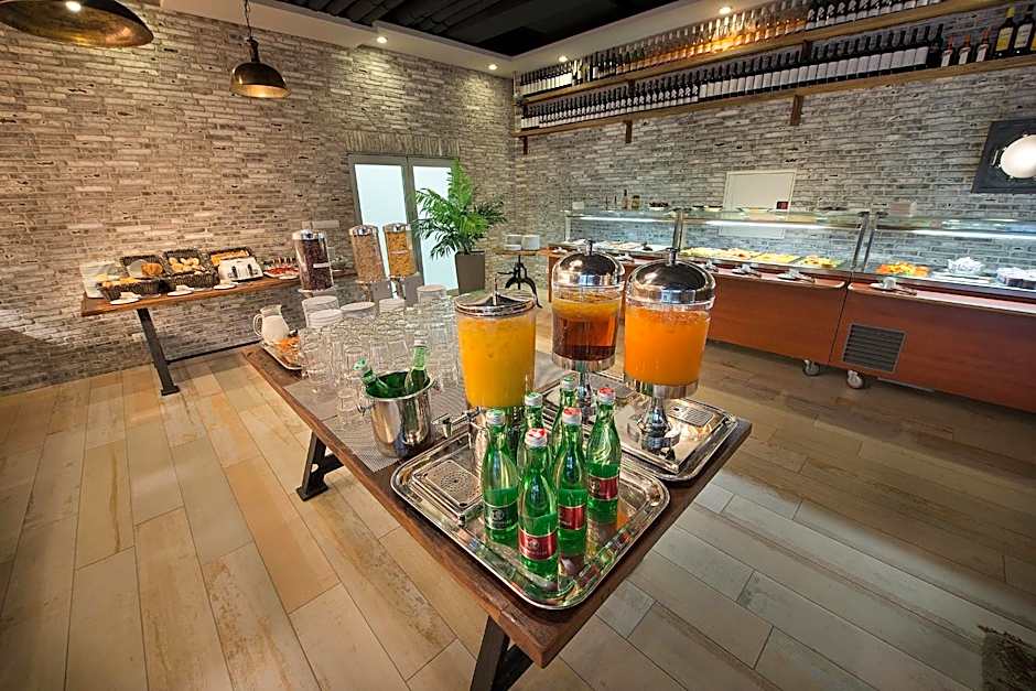 Wilson Palace by LOFT