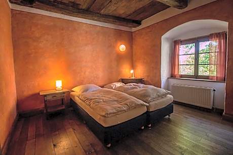 Twin Room with Shower