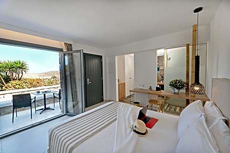 Cozy Double Room with Garden View