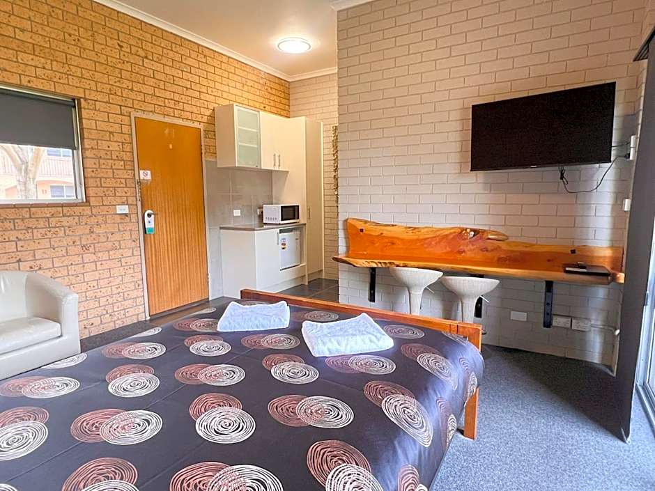 Colac Mid City Motor Inn