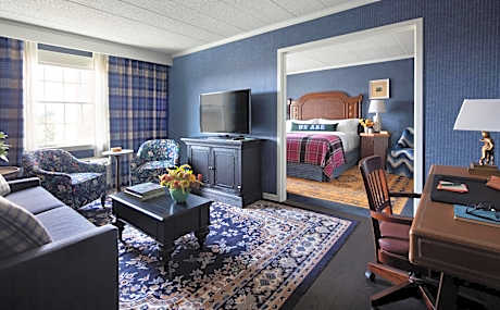 Graduate King Suite