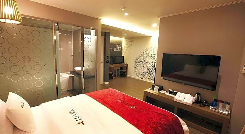 Jeju Lux Hotel
