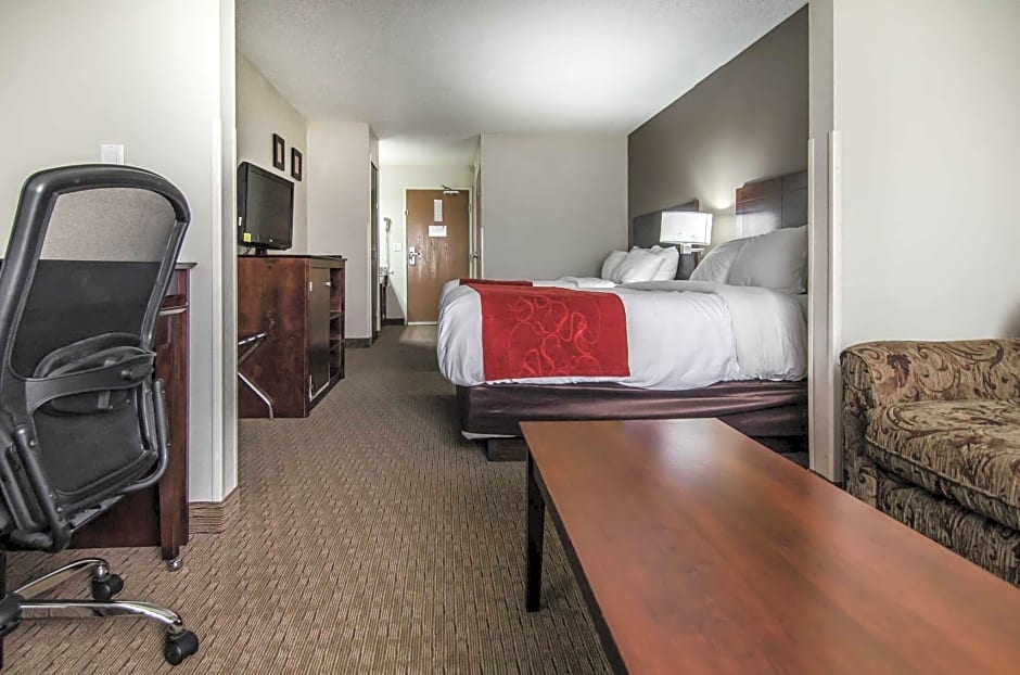 Quality Suites St. Joseph