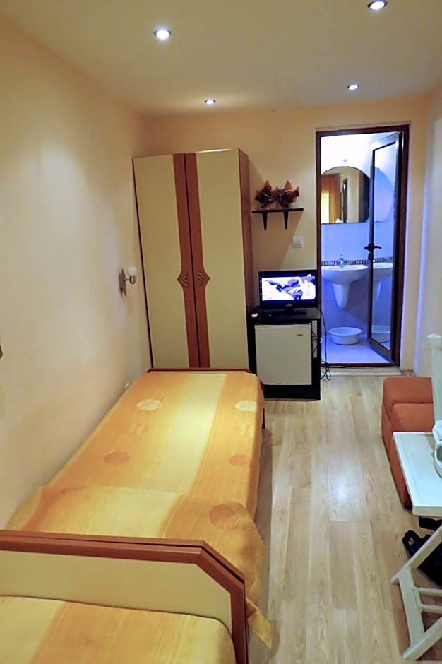Family Hotel Lebed