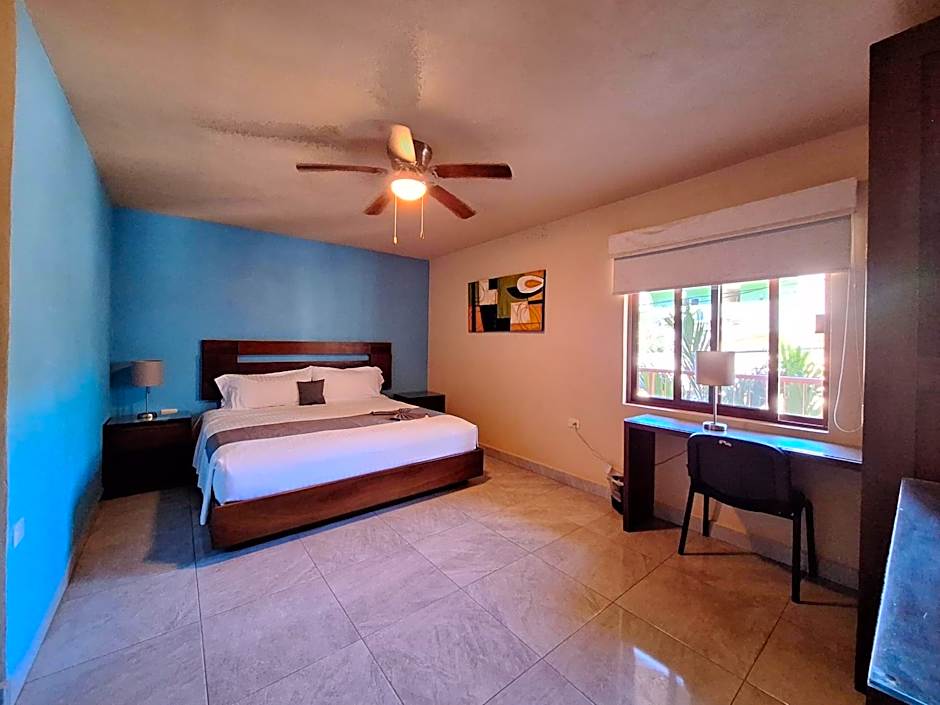 Pacific Inn hotel