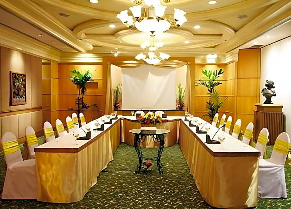 The Royal City Hotel