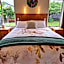 Blue Ridge Studios and Bed & Breakfast