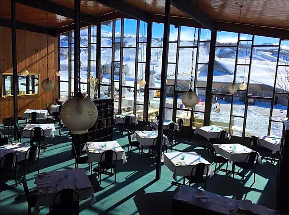 The Man from Snowy River Hotel