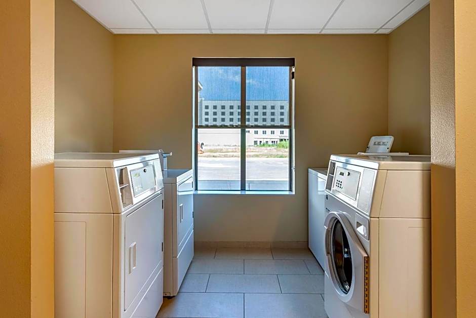 Comfort Suites Midland West