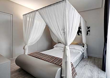 Superior Suite with Spa Access