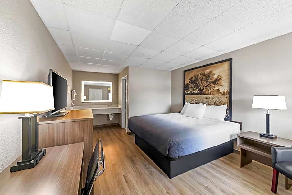 Super 8 by Wyndham Fredericksburg