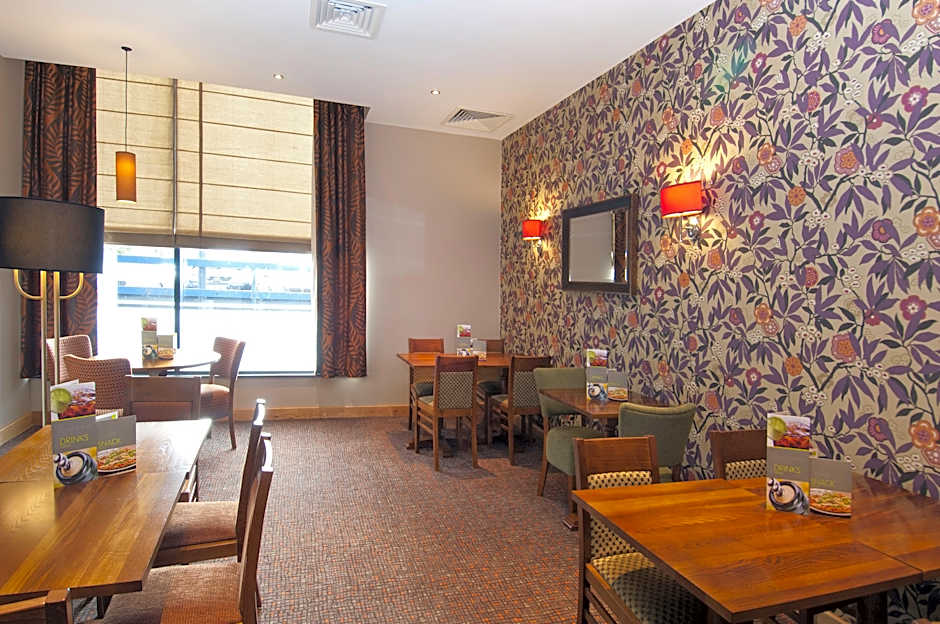 Premier Inn Manchester City (Piccadilly)